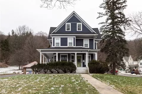 30 Park St, Warsaw, NY 14569