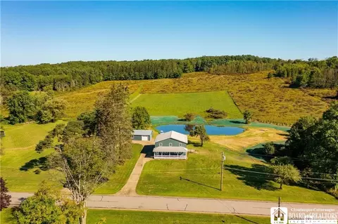 3710 Cowing Rd, Busti, NY 14750