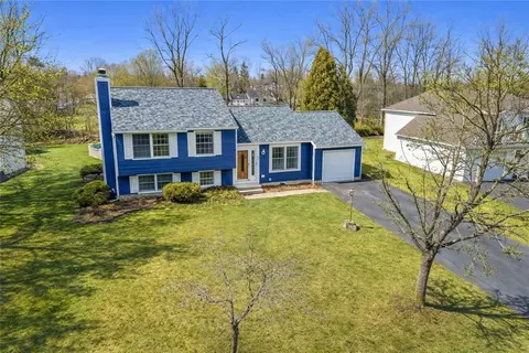 132 Galway Dr, Rochester, NY 14623