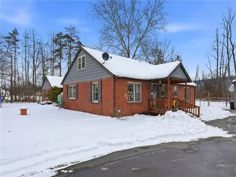 27 E Tioga St, Spencer, NY 14883