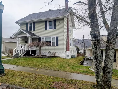 37 Calvin Ct, Bradford, PA 16701