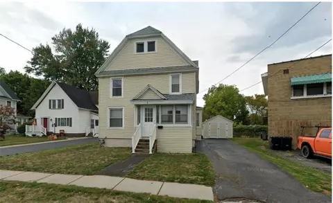 4 Otis St, Batavia, NY 14020