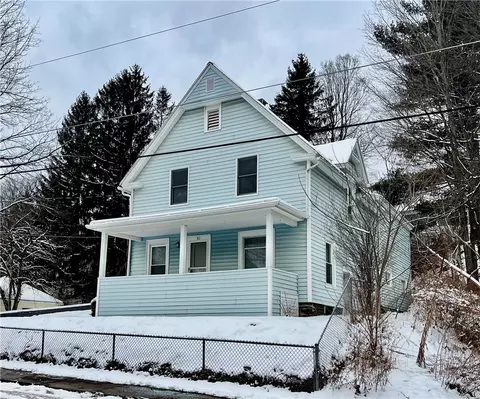 83 Hudson St, Oneonta, NY 13820