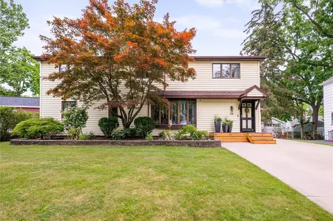 30 Lanark Cres, Rochester, NY 14609