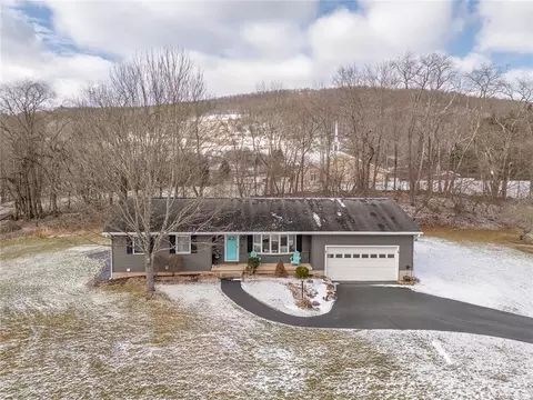37 Delview Ter, Delhi, NY 13753
