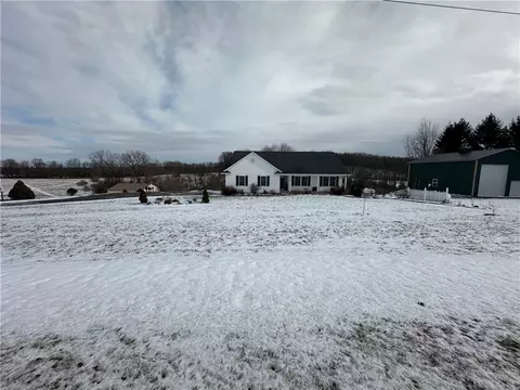 8418 Shepherd Rd, Brutus, NY 13166