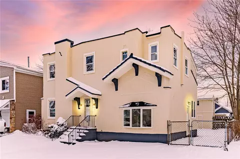 99 Beverly Hts, Greece, NY 14616