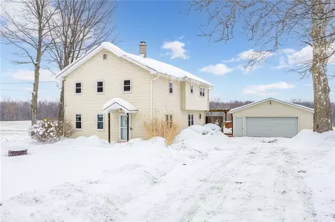 3200 State Route 14, Lyons, NY 14489