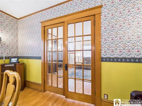 Dining - 915 Washington St, Olean, NY 14760 photo 2 of 4