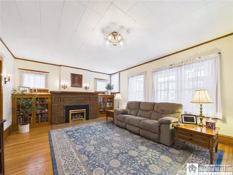 Living - 915 Washington St, Olean, NY 14760 photo 1 of 3