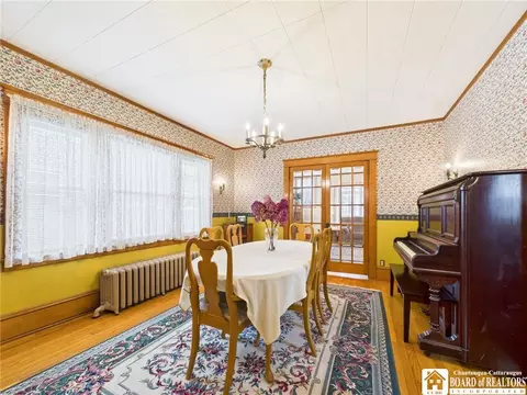 Dining - 915 Washington St, Olean, NY 14760 photo 3 of 4