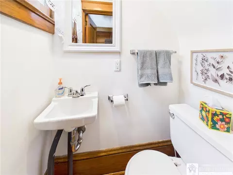 Bath - 915 Washington St, Olean, NY 14760 photo 3 of 3