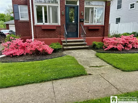 Exterior - 915 Washington St, Olean, NY 14760 photo 4 of 7