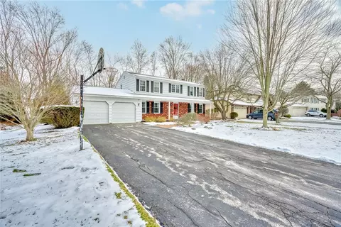 83 Country Downs Cir, Perinton, NY 14450