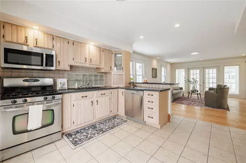 Kitchen - 92 Wheeldon Dr, Greece, NY 14616 photo 2 of 3