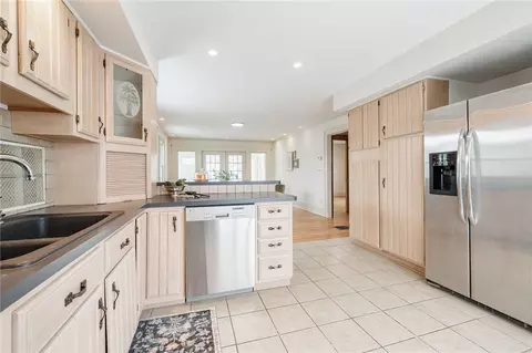 Kitchen - 92 Wheeldon Dr, Greece, NY 14616 photo 3 of 3