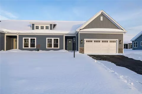 6180 Fourmile Creek Cir, Ontario, NY 14519