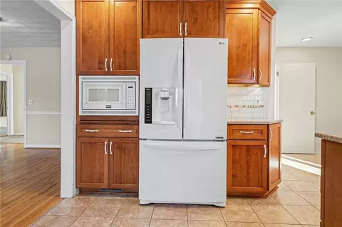 Kitchen - 315 Brookview Dr, Irondequoit, NY 14617 photo 1 of 2