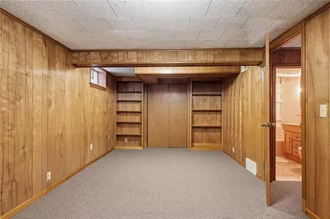 Bedroom - 315 Brookview Dr, Irondequoit, NY 14617 photo 4 of 4