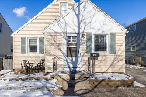 300 Mosley Rd, Greece, NY 14616