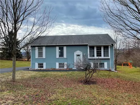 121 Foote Hill Rd, Sherburne, NY 13460
