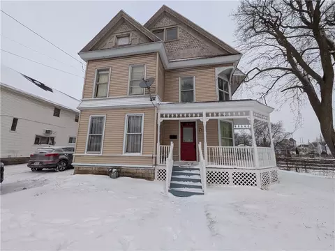 8 S Main St, Batavia, NY 14020