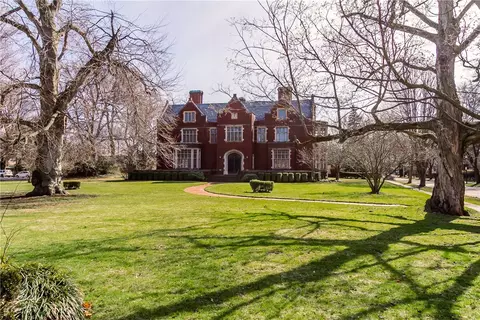 935 East Ave, Rochester, NY 14607