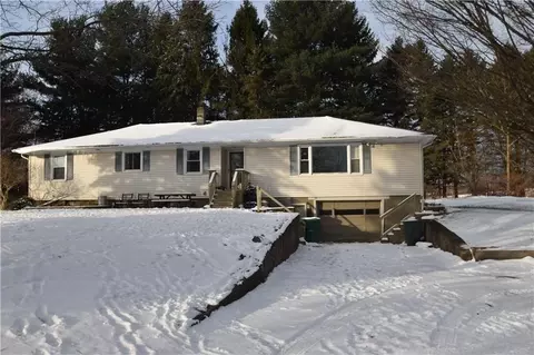 3975 County Line Rd, Macedon, NY 14502
