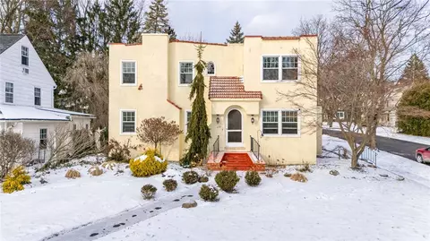 130 San Gabriel Dr, Rochester, NY 14610