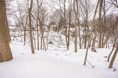 Exterior - 260 Point Pleasant Rd, Irondequoit, NY 14622 photo 7 of 11