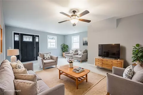 Living - 260 Point Pleasant Rd, Irondequoit, NY 14622 photo 2 of 6