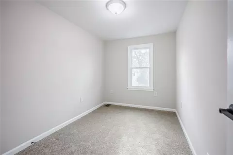 Bedroom - 260 Point Pleasant Rd, Irondequoit, NY 14622 photo 4 of 7