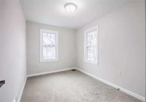 Bedroom - 260 Point Pleasant Rd, Irondequoit, NY 14622 photo 2 of 7
