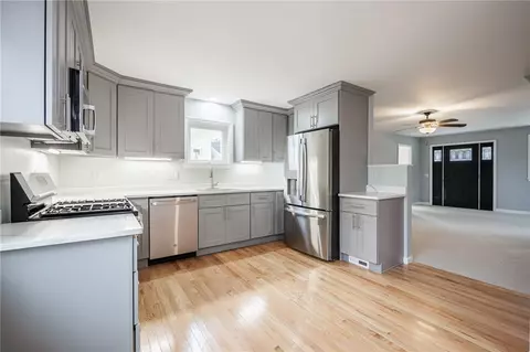 Kitchen - 260 Point Pleasant Rd, Irondequoit, NY 14622 photo 4 of 5