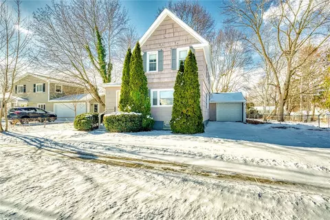 Exterior - 883 Brown Rd, Irondequoit, NY 14622 photo 2 of 9