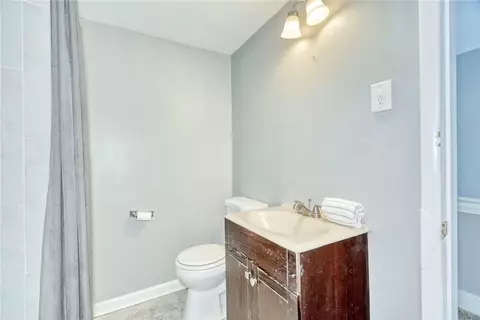 Bath - 883 Brown Rd, Irondequoit, NY 14622 photo 3 of 3