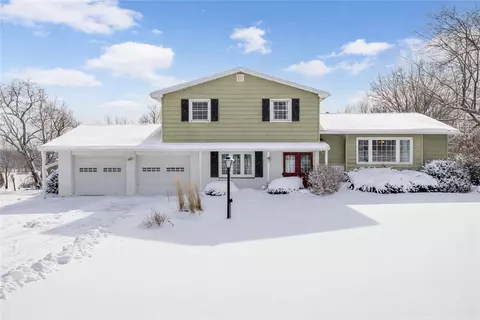 81 Curtis Rd, Parma, NY 14468