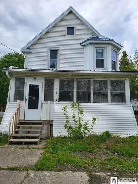 193 Elm St, Salamanca, NY 14779