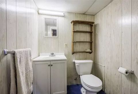 Bath - 419 Brookview Dr, Irondequoit, NY 14617 photo 3 of 3
