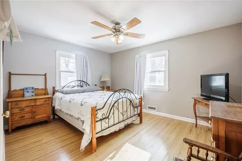 Bedroom - 419 Brookview Dr, Irondequoit, NY 14617 photo 1 of 5