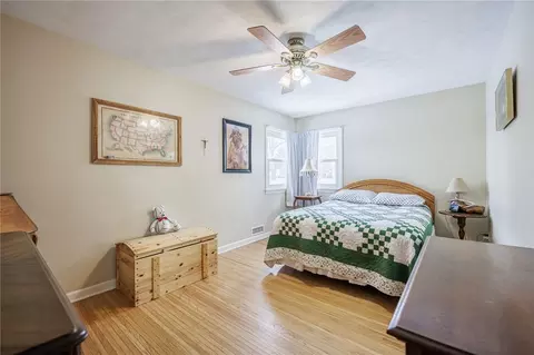 Bedroom - 419 Brookview Dr, Irondequoit, NY 14617 photo 3 of 5