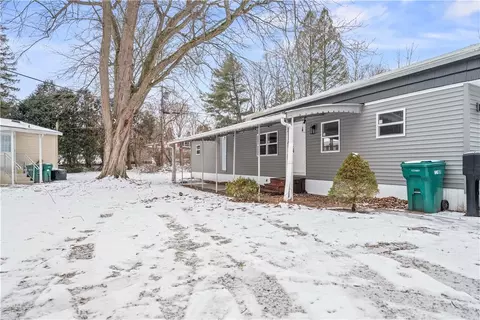23 Patio Dr, Panorama, NY 14625