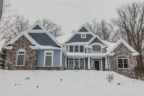 621 Brookstone, Webster, NY 14580