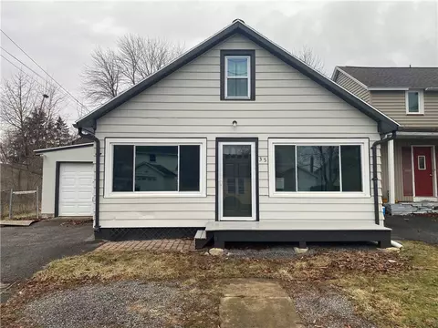 35 2nd Ave, Greece, NY 14612