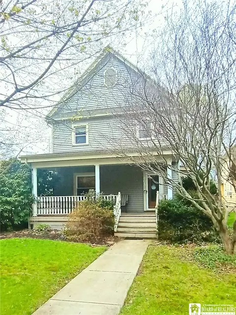 Exterior - 805 Main St, Olean, NY 14760 photo 1 of 11
