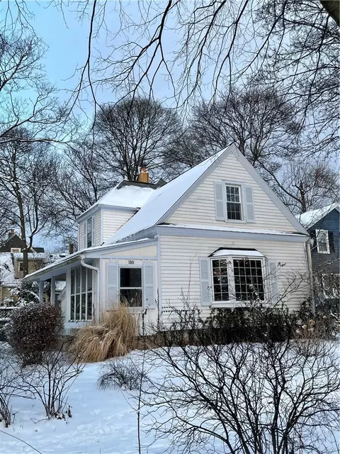 180 Milburn St, Rochester, NY 14607