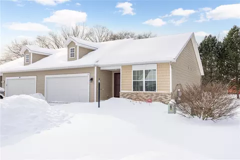3 Angela Villa Ln, Greece, NY 14626