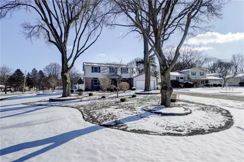 185 Buck Hill Rd, Greece, NY 14626