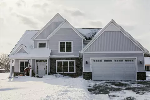 235 Whistlers Cove Ln, Greece, NY 14612