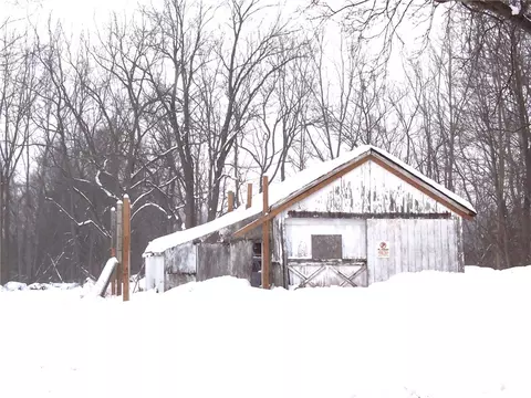 82 State St, Murray, NY 14470 photo 4
